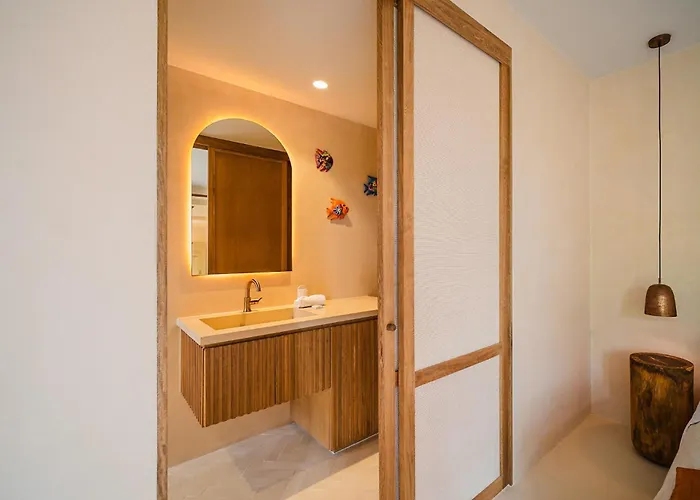 Divine 2br W Pool Gym Yoga Classes Restaurant Tulum